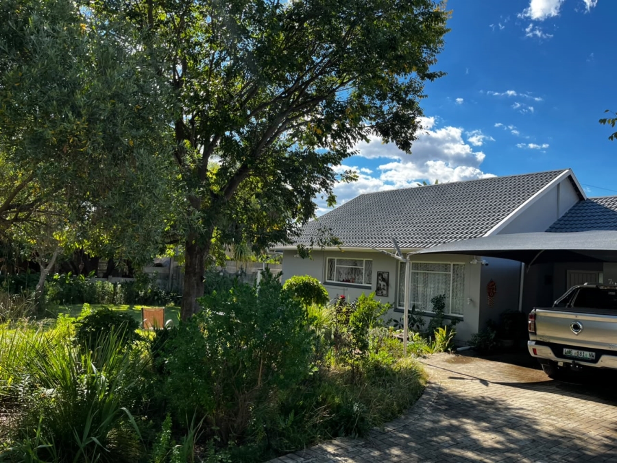 3 Bedroom Property for Sale in La Hoff North West